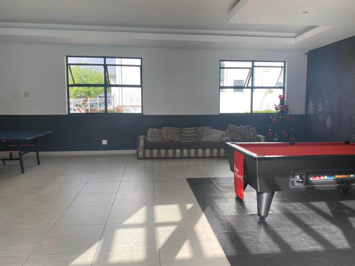 Greenstone Ridge Apartment ヨハネスブルグ エクステリア 写真