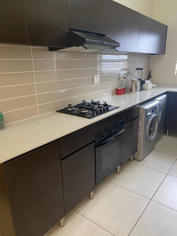Greenstone Ridge Apartment ヨハネスブルグ エクステリア 写真