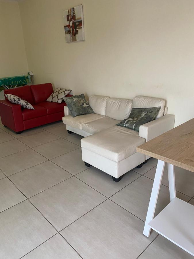 Greenstone Ridge Apartment ヨハネスブルグ エクステリア 写真