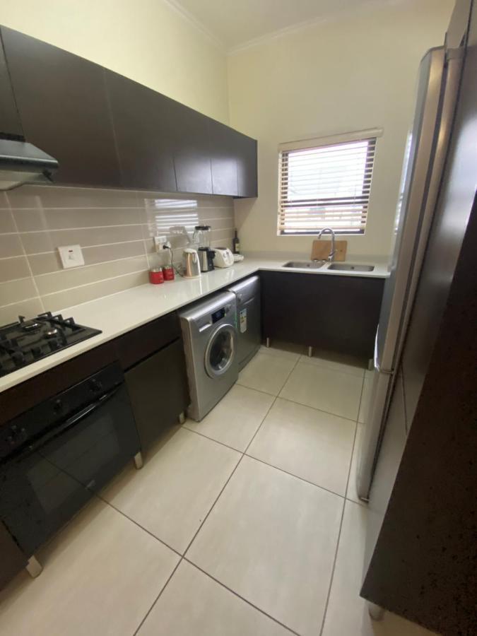 Greenstone Ridge Apartment ヨハネスブルグ エクステリア 写真